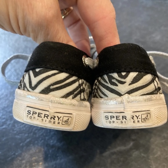 Girls baby Sperry Top-Sider Bahama black white striped sequins shoes size 5 - Picture 10 of 12